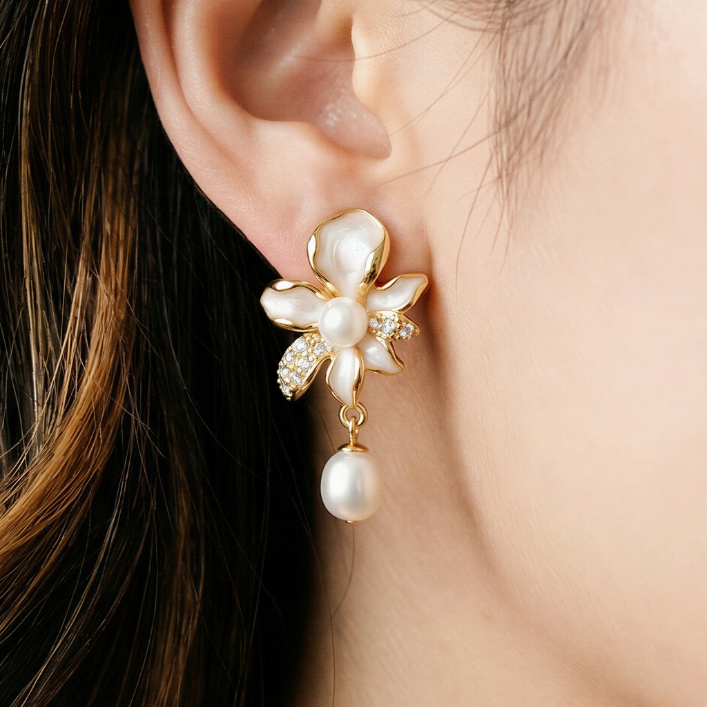 Bloom Pearl Earrings