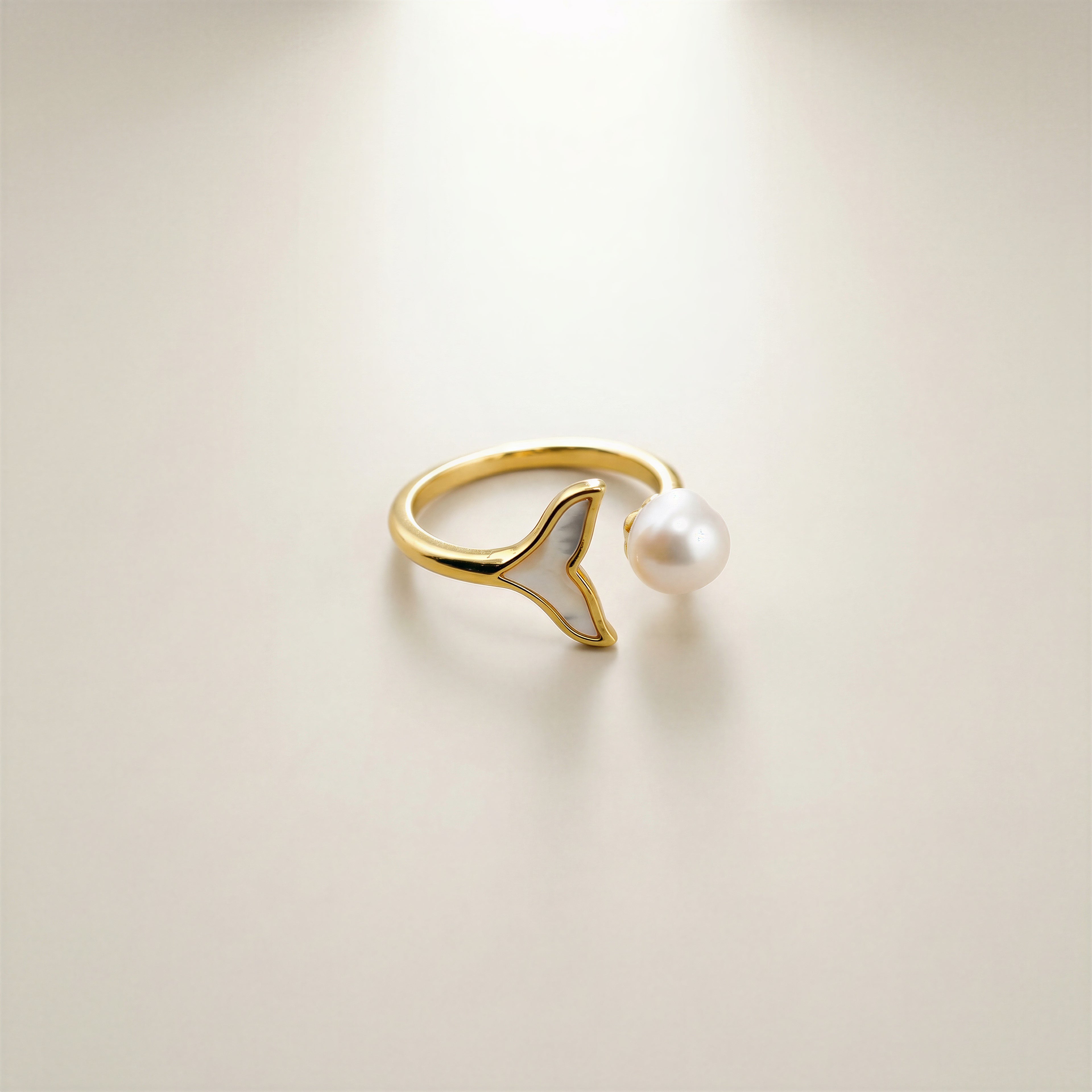 Siren Pearl Ring